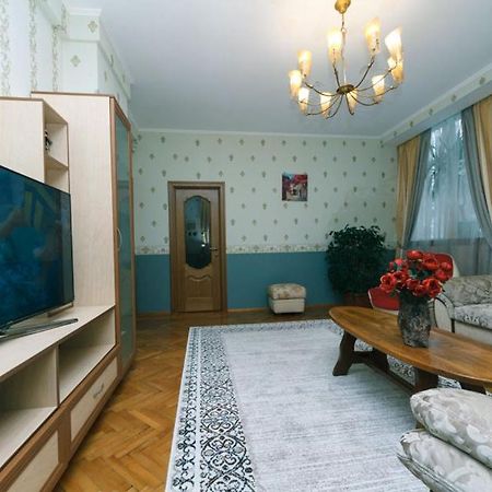Three-Room Apartments At The Polytechnic Institute كييف المظهر الخارجي الصورة