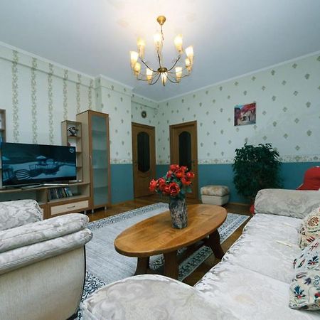Three-Room Apartments At The Polytechnic Institute كييف المظهر الخارجي الصورة