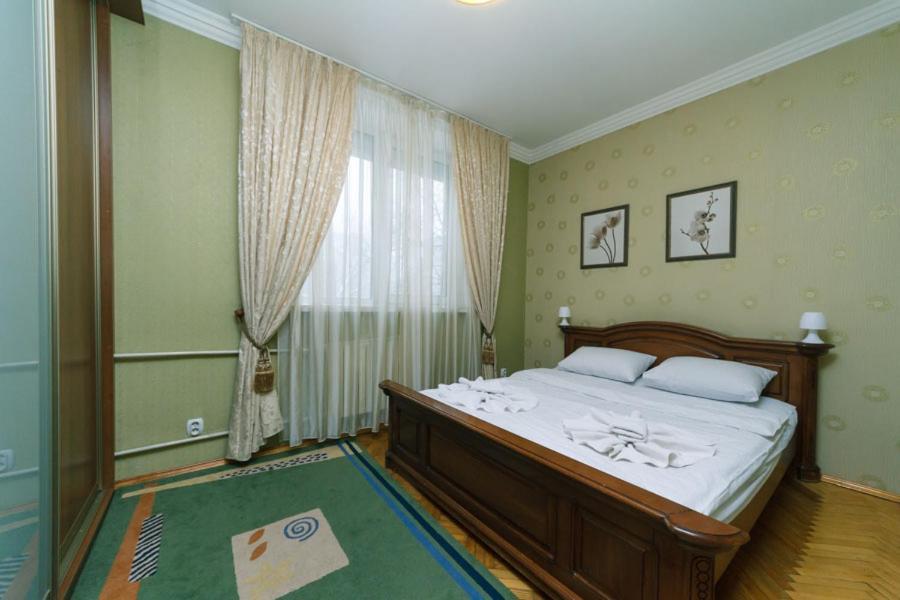 Three-Room Apartments At The Polytechnic Institute كييف المظهر الخارجي الصورة