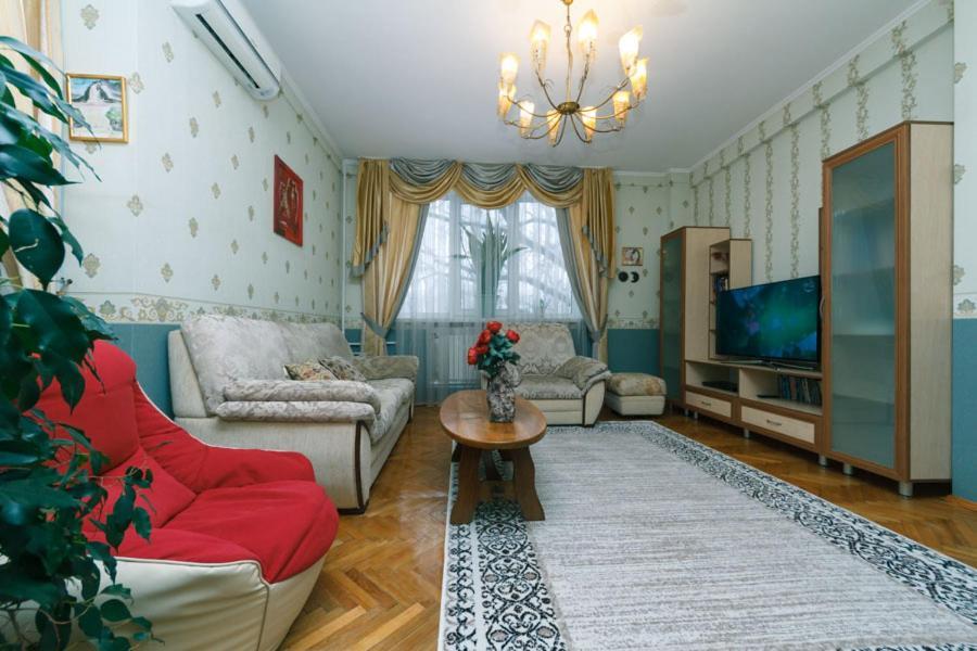 Three-Room Apartments At The Polytechnic Institute كييف المظهر الخارجي الصورة