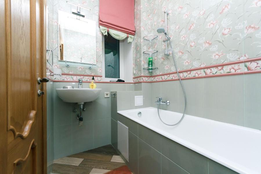 Three-Room Apartments At The Polytechnic Institute كييف المظهر الخارجي الصورة