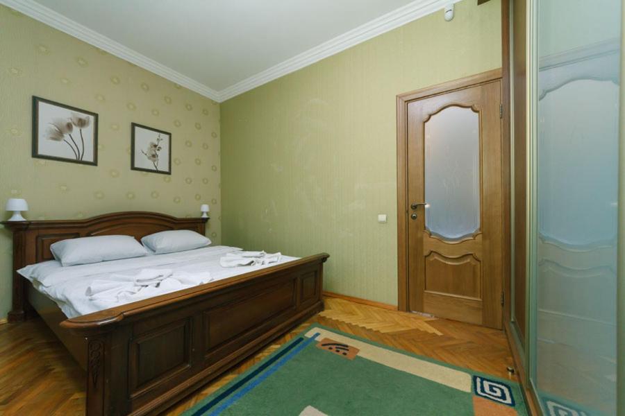 Three-Room Apartments At The Polytechnic Institute كييف المظهر الخارجي الصورة